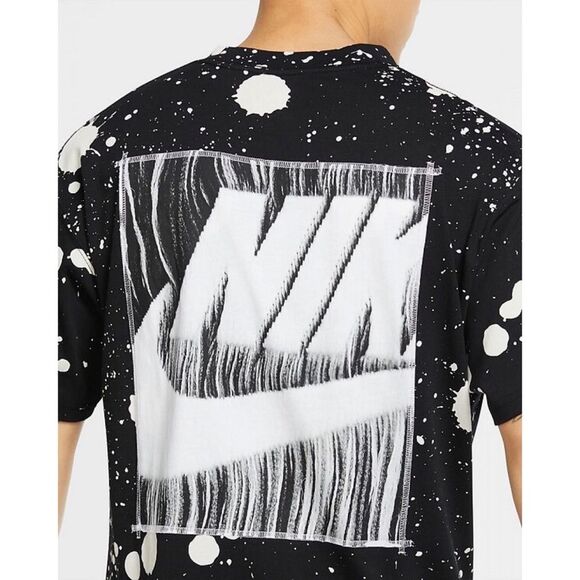 Urban Outfitters x Nike Sportswear DIY Splatter Tee - Picture 10 of 10
